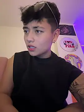 Snapshot of Ashley_Chriss chatting on 02/12/25, 12:48 Ashley Chriss online show from 02/12/25, 12:48