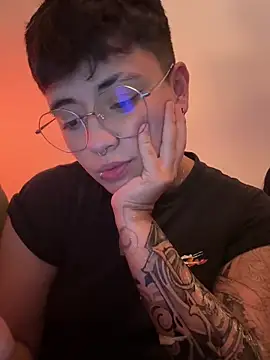 Snapshot of Ashley_Chriss chatting on 01/18/25, 09:45 Ashley Chriss online show from 01/18/25, 09:45