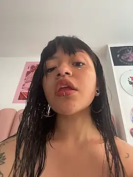 Ashley Chriss online show from 11/29/25, 06:41