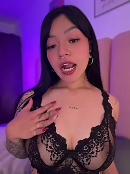 Ashley Chriss online show from 07/19/26, 08:01