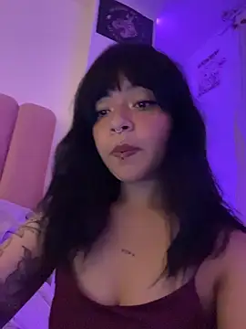 Snapshot of Ashley_Chriss chatting on 10/19/25, 12:57 Ashley Chriss online show from 10/19/25, 12:57