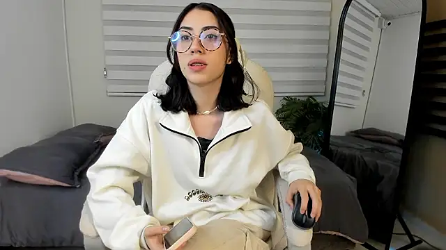 Catyloves online show from 01/10/26, 11:00