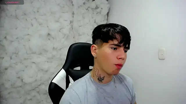 Tayson Rivers online show from 11/23/25, 03:27