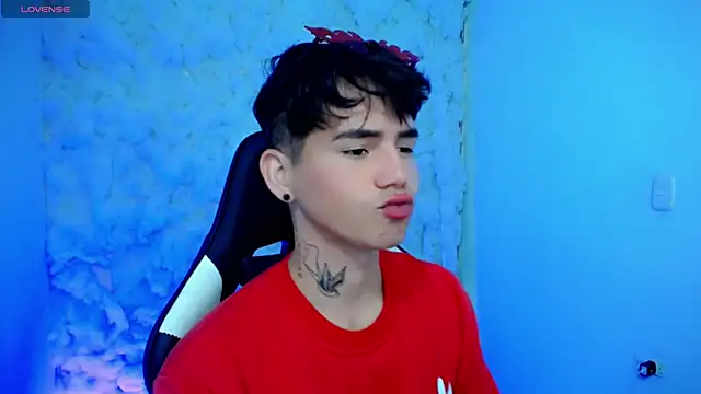 Tayson Rivers online show from 11/05/25, 06:33