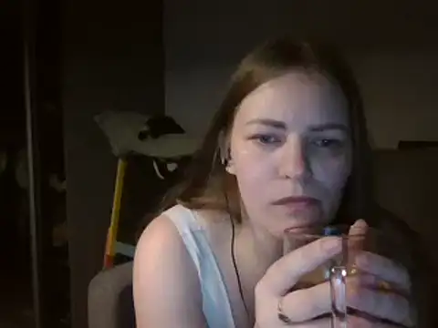 Snapshot of AnnaDiamond1 chatting on 02/20/25, 10:48 AnnaDiamond1 online show from 02/20/25, 10:48