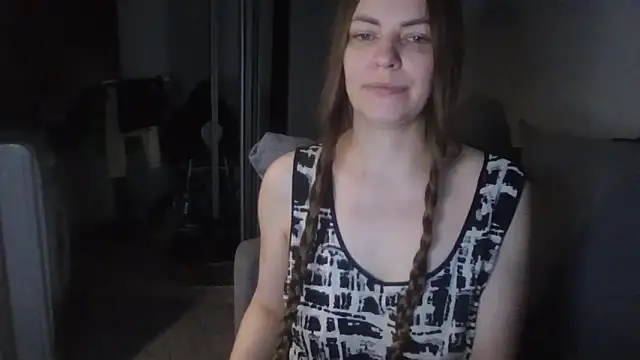 AnnaDiamond1 online show from 04/04/26, 11:44