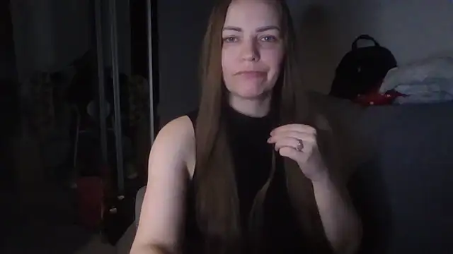 AnnaDiamond1 online show from 04/13/26, 10:03