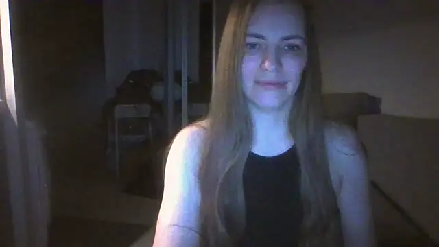 AnnaDiamond1 online show from 12/19/25, 12:36