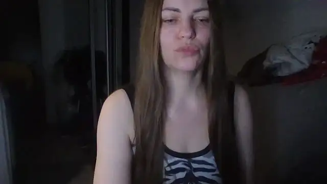 AnnaDiamond1 online show from 04/23/26, 10:33