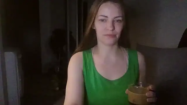 AnnaDiamond1 online show from 04/08/26, 09:16