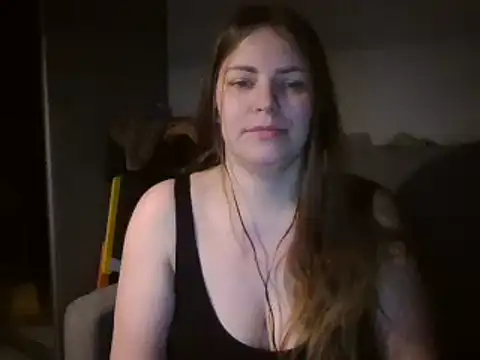Snapshot of AnnaDiamond1 chatting on 02/18/25, 08:14 AnnaDiamond1 online show from 02/18/25, 08:14