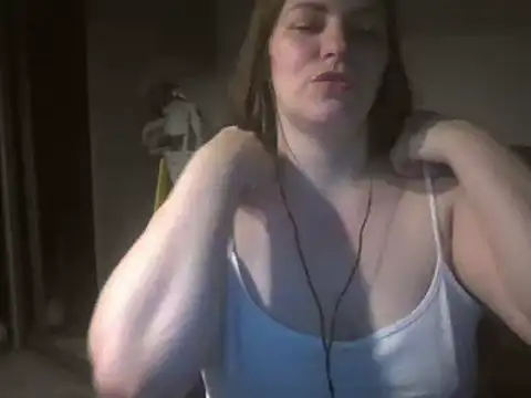 Snapshot of AnnaDiamond1 chatting on 02/13/25, 10:33 AnnaDiamond1 online show from 02/13/25, 10:33