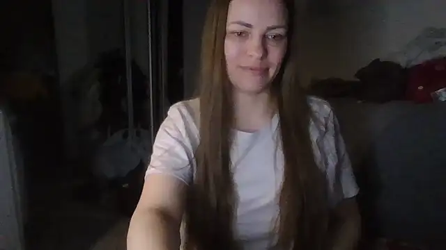 AnnaDiamond1 online show from 04/22/26, 10:49