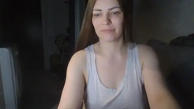 Snapshot of AnnaDiamond1 chatting on 06/08/26, 01:28 AnnaDiamond1 online show from 06/08/26, 01:28