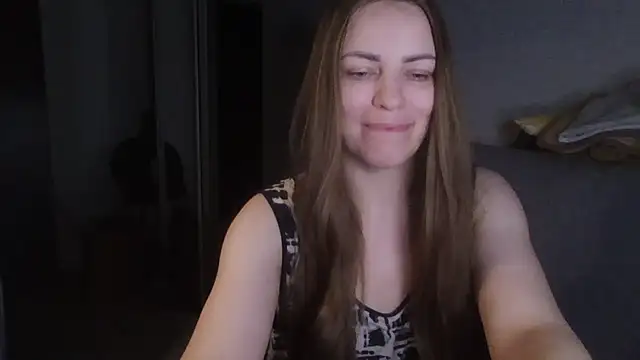 AnnaDiamond1 online show from 02/09/26, 10:41