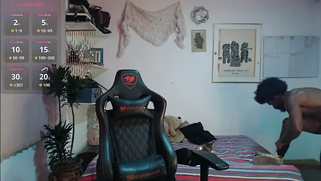 Siriss boyrag online show from 10/22/25, 10:30