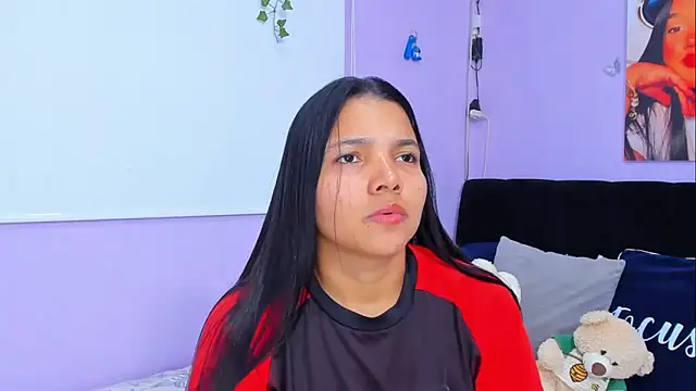 Snapshot of sara_mendez2 chatting on 03/18/25, 12:08 sara mendez2 online show from 03/18/25, 12:08