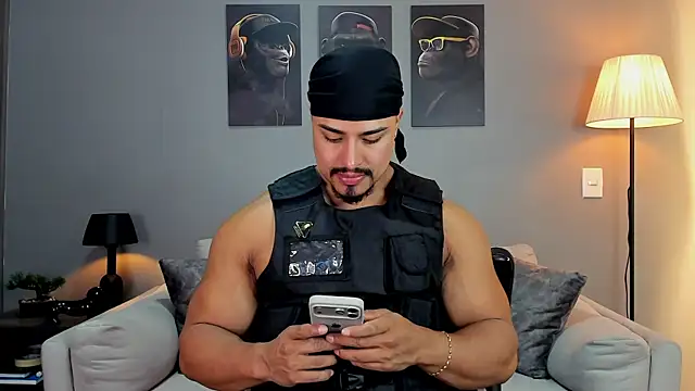 ApoloMakris online show from 10/30/25, 10:17