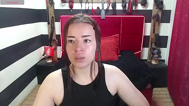Marian Ran online show from 10/18/25, 02:13