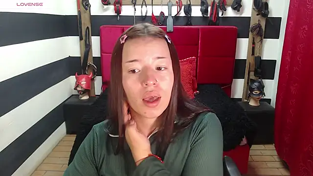 Marian Ran online show from 10/20/25, 03:08