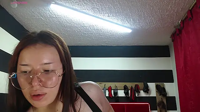 Marian Ran online show from 10/23/25, 03:16