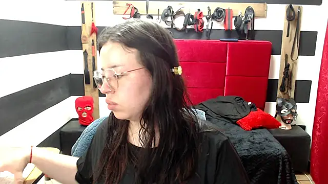 Marian Ran online show from 03/18/25, 05:45