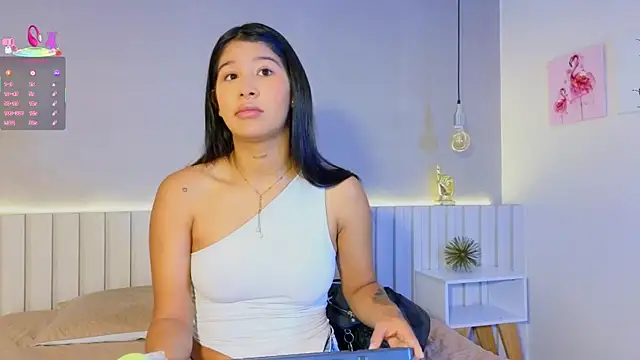 Aida moreno online show from 03/28/26, 11:44