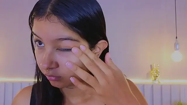 Aida moreno online show from 10/28/25, 11:31