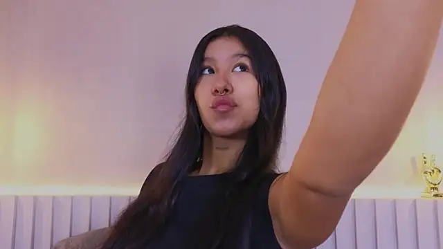 Aida moreno online show from 11/12/25, 11:58