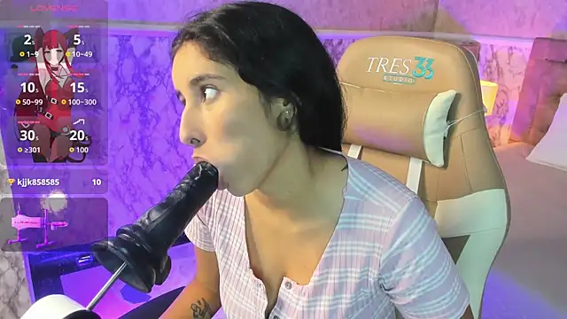 VICTORIA HOUSTON online show from 11/02/25, 01:38