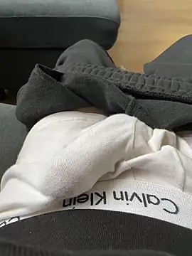 Snapshot of XMenX24 chatting on 12/02/24, 11:40 XMenX24 online show from 12/02/24, 11:40