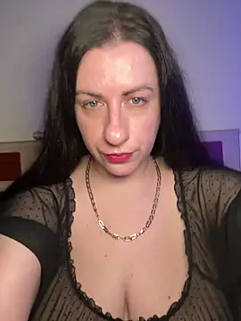 Evelinia online show from 05/14/26, 03:42