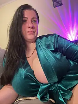 Evelinia online show from 11/07/25, 03:27