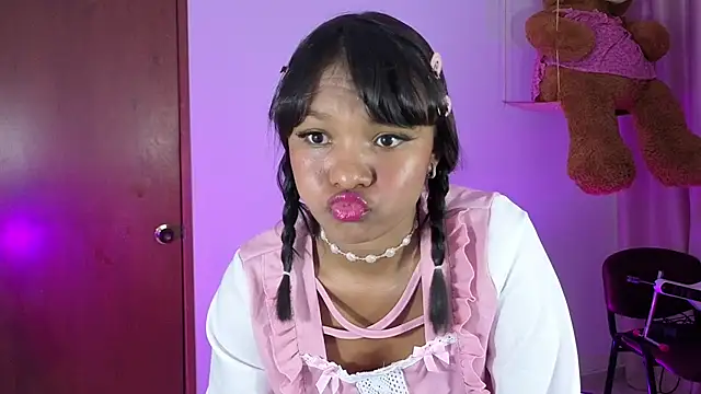 KaattySweet  online show from 05/17/26, 07:36
