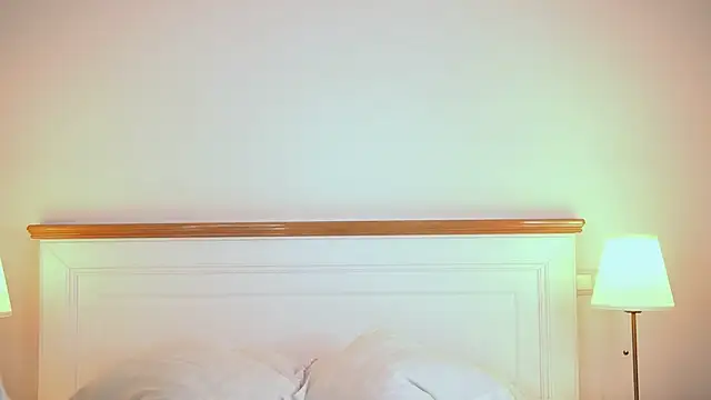 Snapshot of AdelineKing chatting on 06/25/26, 01:36 AdelineKing online show from 06/25/26, 01:36