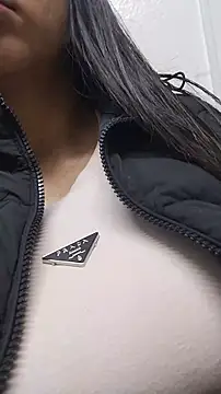 ailyn miranda online show from 11/22/25, 07:02