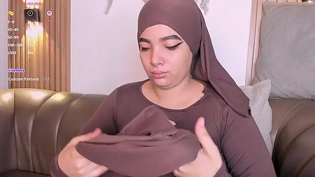 Snapshot of malak_nanyy chatting on 02/23/26, 10:38 malak nanyy online show from 02/23/26, 10:38