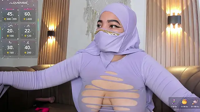 malak nanyy online show from 11/07/25, 11:15