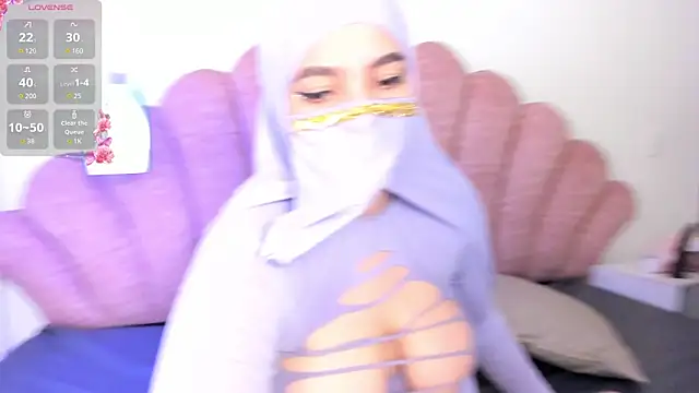 malak nanyy online show from 11/27/25, 10:43