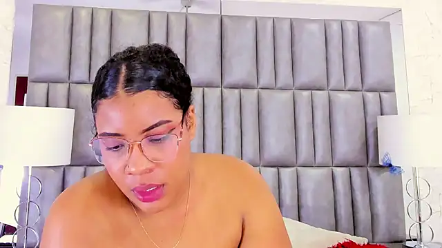 Snapshot of MelannyTylor chatting on 01/25/25, 10:08 MelannyTylor online show from 01/25/25, 10:08