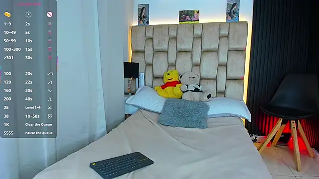 little sophie18 online show from 02/21/26, 08:11