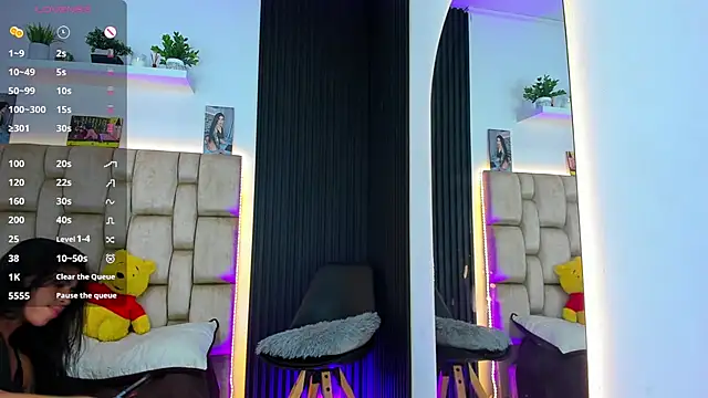 little sophie18 online show from 11/13/25, 08:02