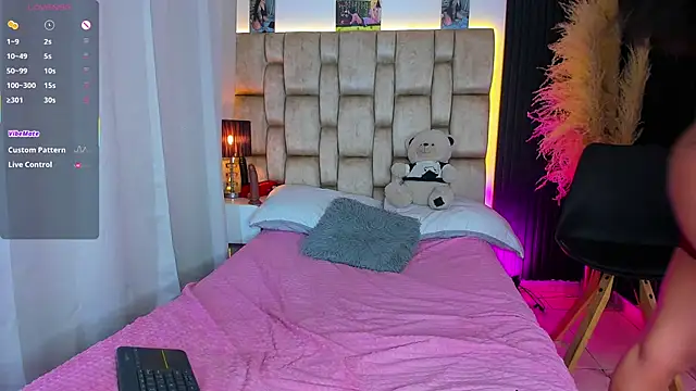 little sophie18 online show from 05/14/26, 05:43