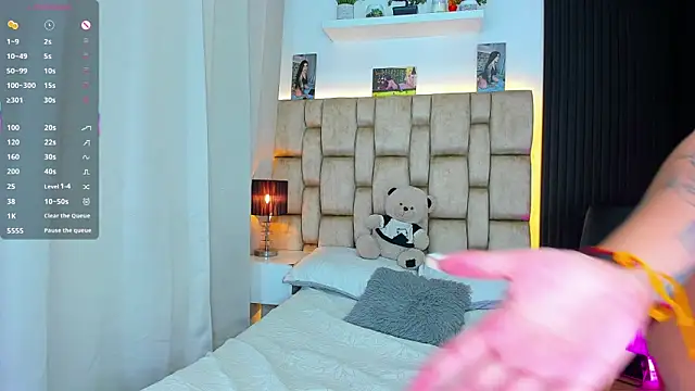 little sophie18 online show from 03/31/26, 08:00