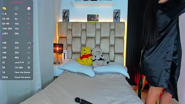 little sophie18 online show from 02/19/26, 07:55