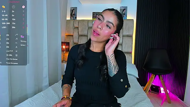 little sophie18 online show from 04/05/26, 08:37