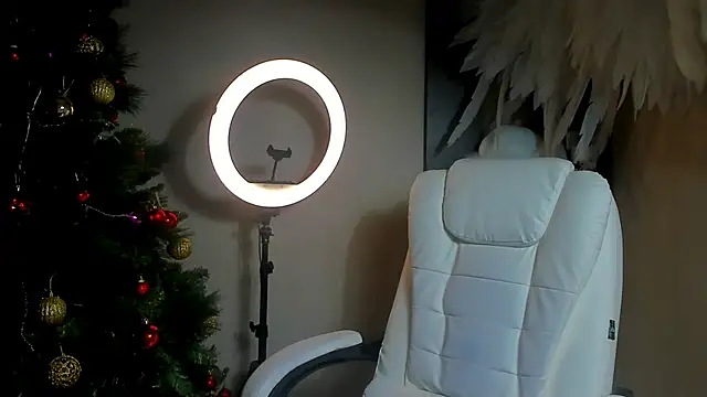 foxy blond online show from 12/22/25, 12:22