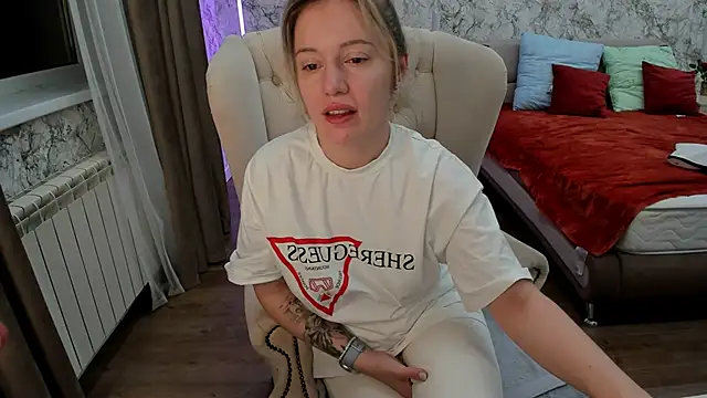 foxy blond online show from 02/18/26, 12:08