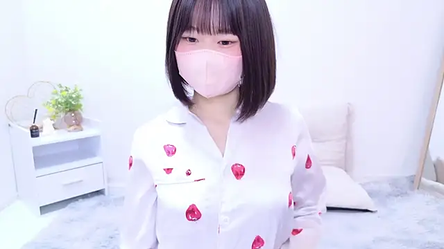 Snapshot of Im_Yu-na chatting on 03/18/25, 09:32 Im Yu-na online show from 03/18/25, 09:32