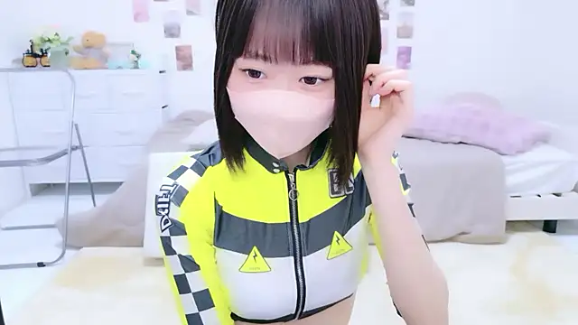 Im Yu-na online show from 03/28/26, 02:18